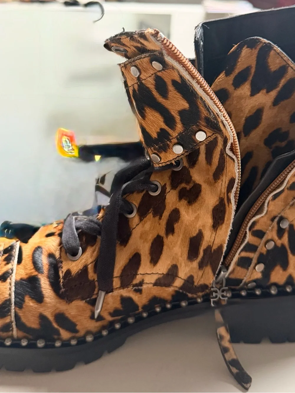 N/A bold leopard